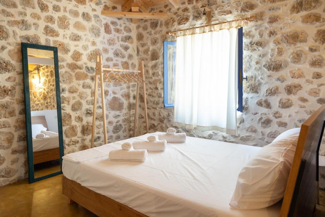 Appartement Rocksecret Edge à Kalamata Extérieur photo