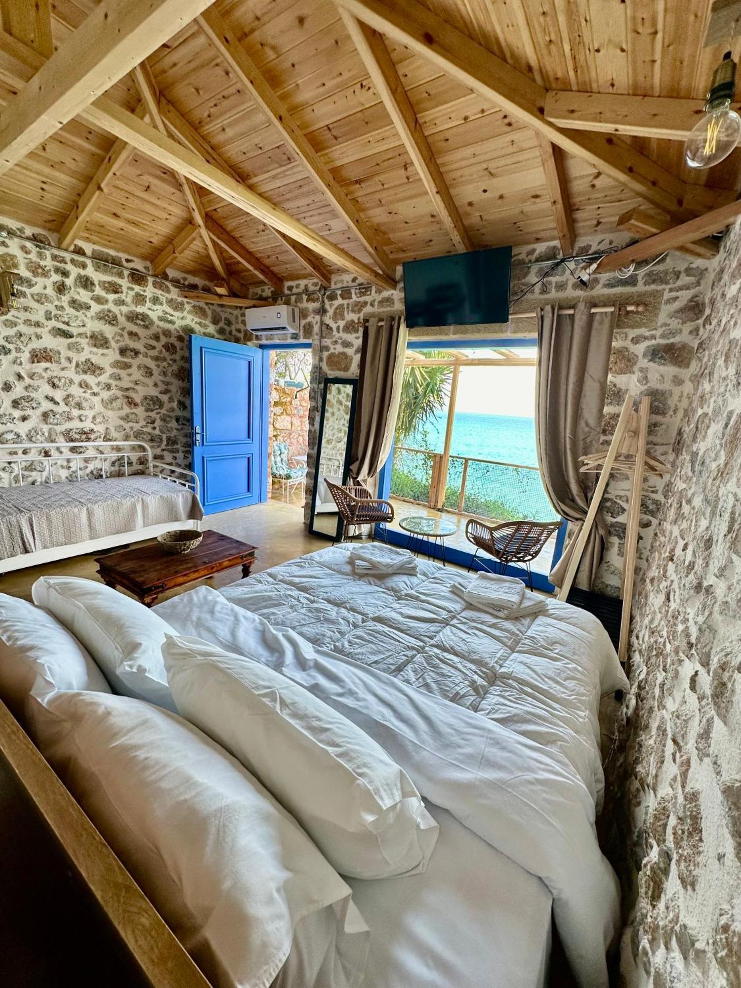 Appartement Rocksecret Edge à Kalamata Extérieur photo