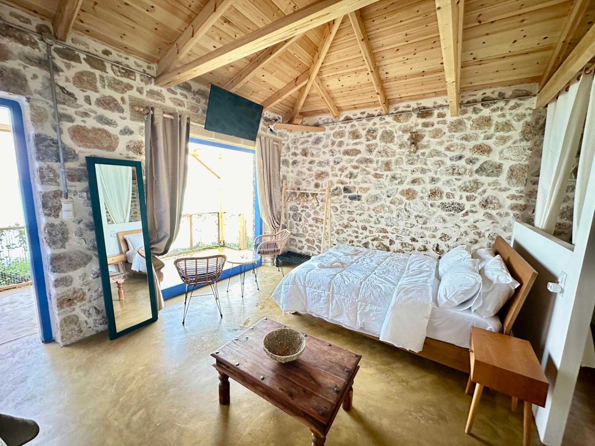 Appartement Rocksecret Edge à Kalamata Extérieur photo
