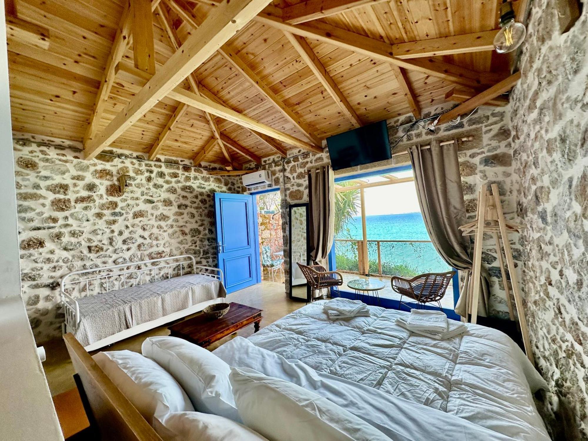 Appartement Rocksecret Edge à Kalamata Extérieur photo
