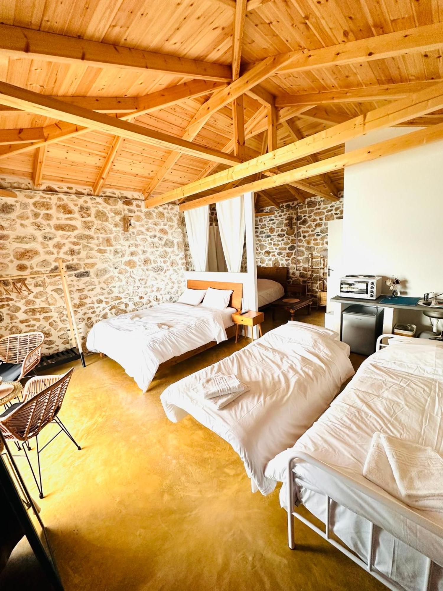Appartement Rocksecret Edge à Kalamata Extérieur photo