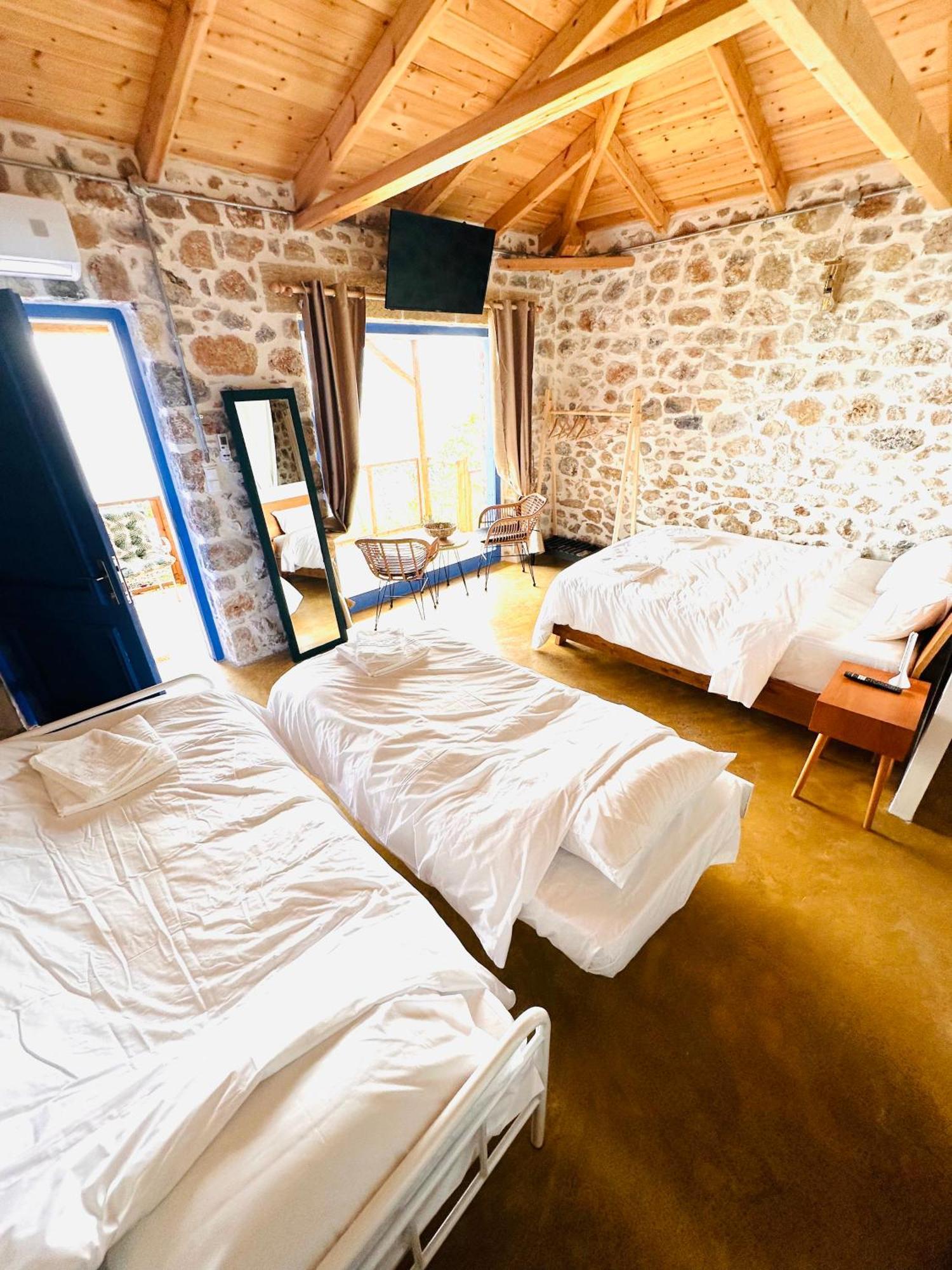 Appartement Rocksecret Edge à Kalamata Extérieur photo